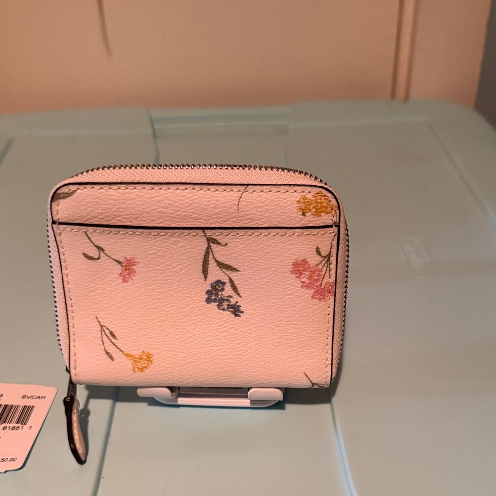 Coach Floral Print Pink Zip-Around Wallet - Picture 4 of 4